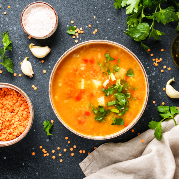 Sopa de lentejas rojas