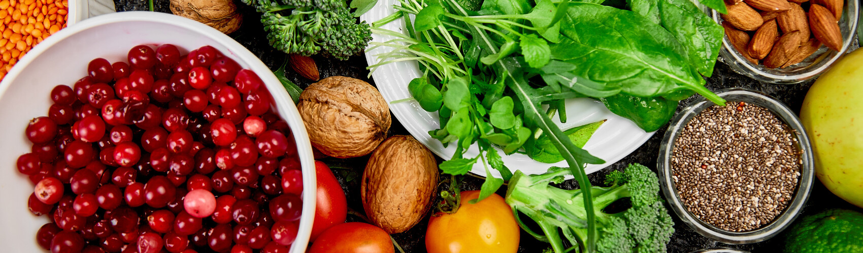 <p>El cuerpo puede tender en el pH a estar Alcalino u &Aacute;cido, lo &uacute;nico que en nuestro cuerpo tiene naturaleza &aacute;cida, es el est&oacute;mago, para que el &aacute;cido g&aacute;strico pueda procesar los alimentos. De resto, hay&nbsp; diferentes pH's que cada &oacute;rgano requiere, preferiblemente tendiendo hacia lo alcalino para evitar enfermedades autoinmunes com el c&aacute;ncer.</p>