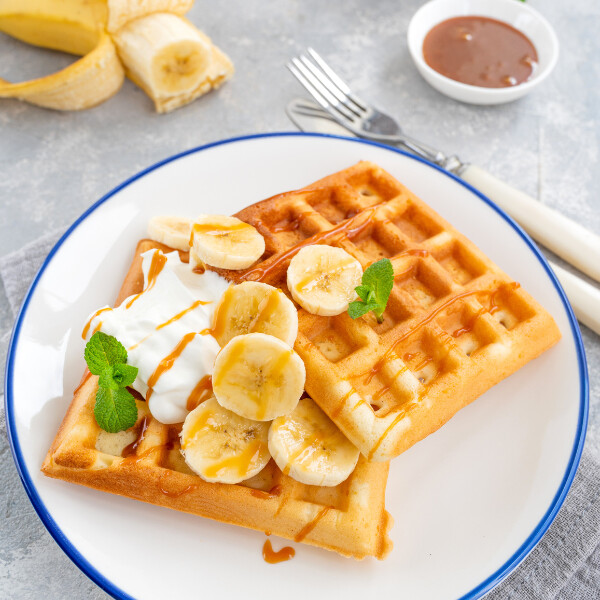 Waffles de plátano maduro (o macho)